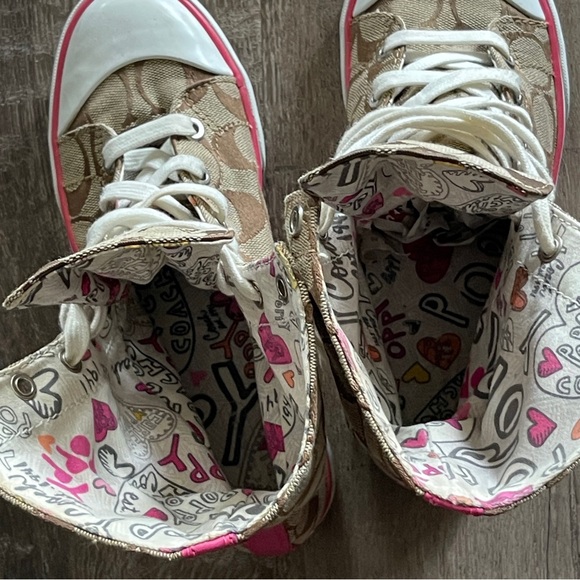 COACH Bonney Brown Monogram Hightop/ Boots - Picture 5 of 7